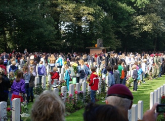 一键状态恢复的免费网络轰炸机app